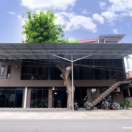 Hotel Puri Lembang Near Universitas Sulawesi Barat Majene Lutan Exterior photo